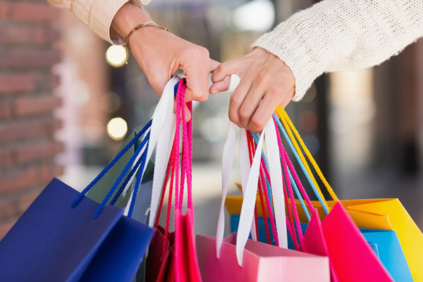 李佳琦、薇婭直播帶貨是記“七傷拳”